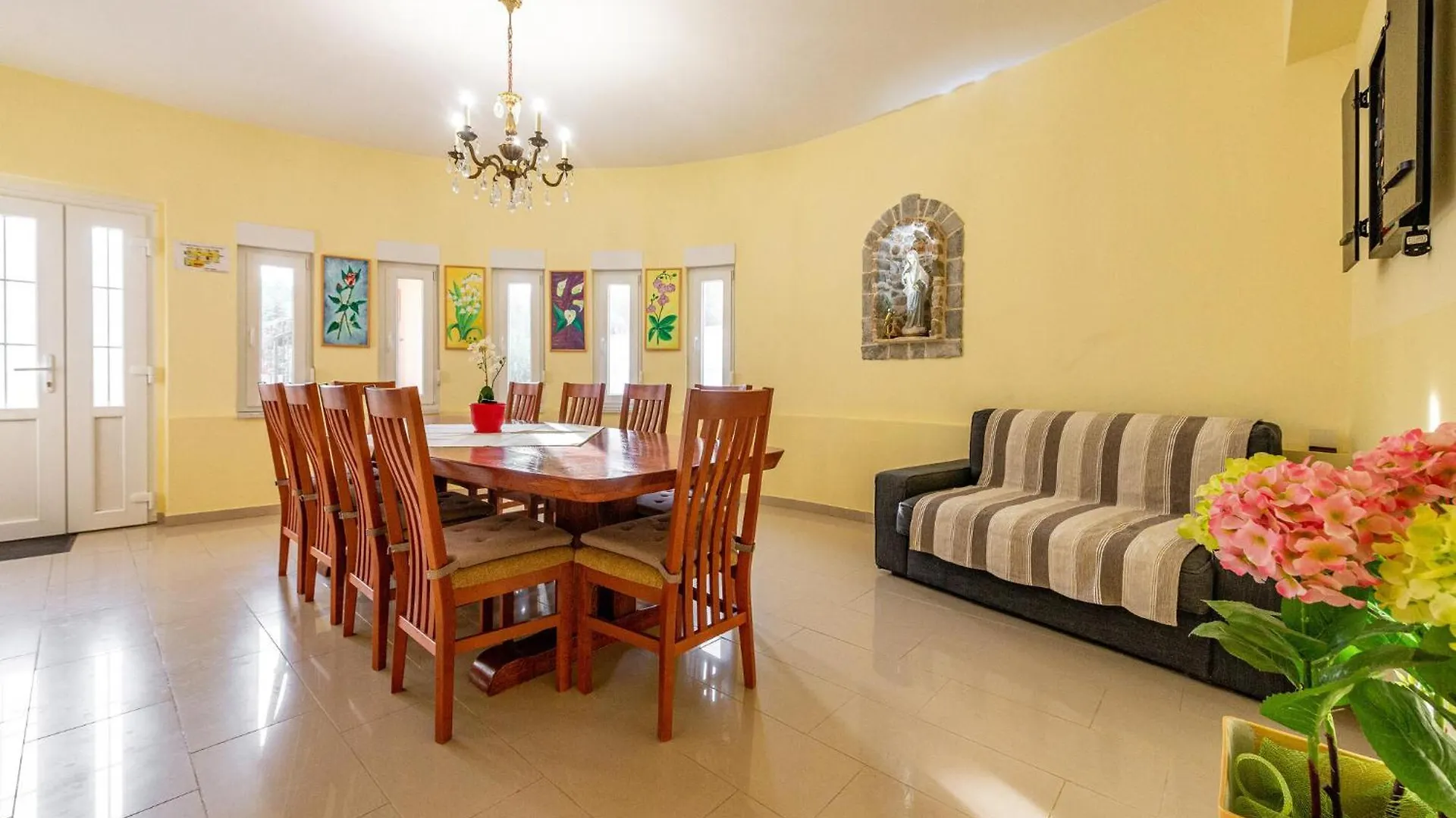 4 Bedroom Pet Friendly Home In Ugljan Holiday home